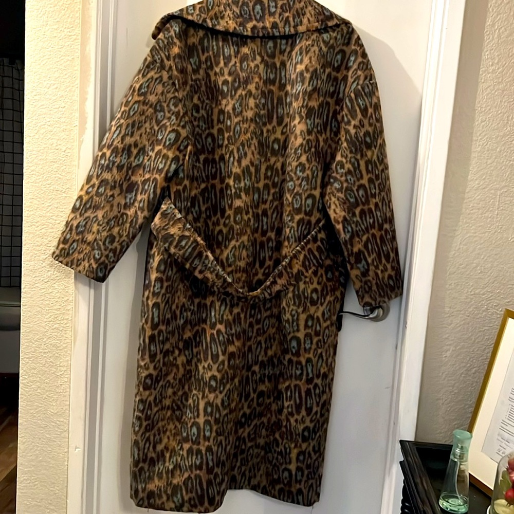 Ugg coat NWOT. Beautiful warm winter coat - Picture 3 of 4
